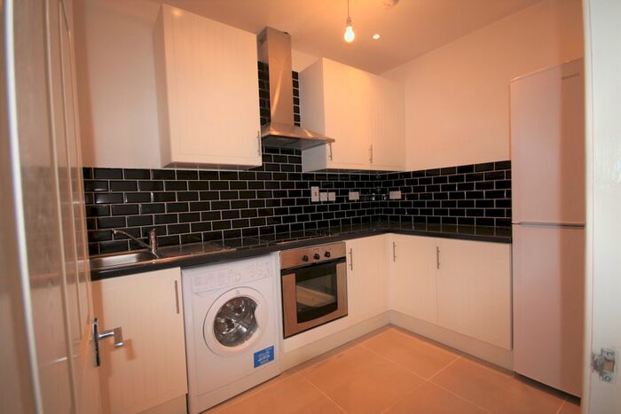 1 Bedroom Flat To Rent In Brixton Road, Brixton, London, SW9