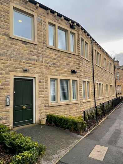 1 Bedroom Flat To Rent In Oxford Road, Gomersal, Cleckheaton, BD19