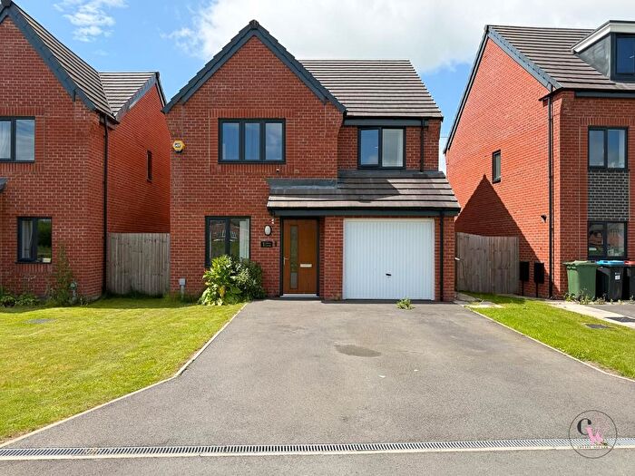 4 Bedroom Detached House For Sale In Shire Walk, Winsford, CW7