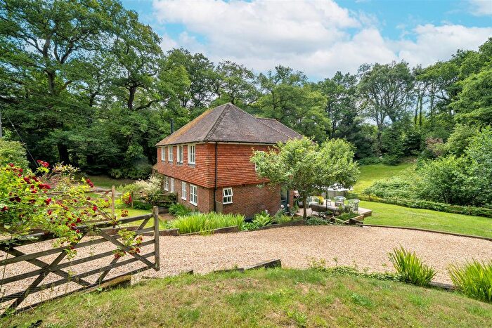 3 Bedroom Semi-Detached House For Sale In West End Lane, Haslemere, GU27