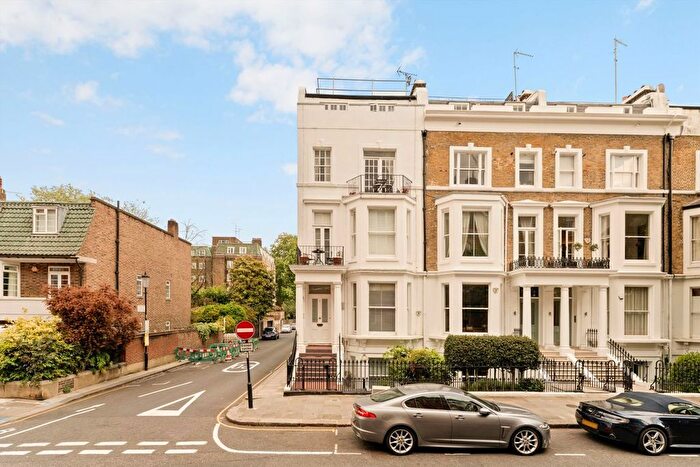 Studio For Sale In Cromwell Crescent, London, SW5
