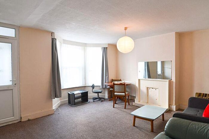 5 Bedroom Terraced House To Rent In Roundhill Crescent, Brighton, BN2