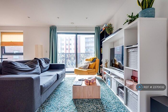 1 Bedroom Flat To Rent In Leven Road, London, E14