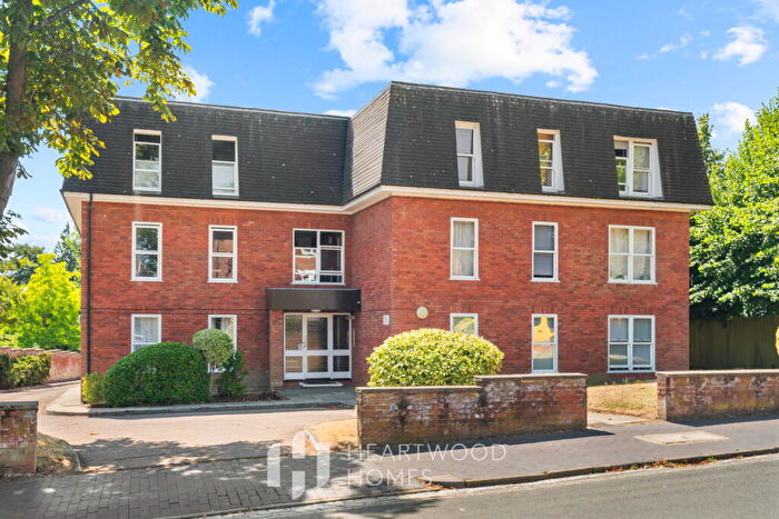 2 Bedroom Apartment To Rent In The Mansards, Avenue Road, St. Albans, AL1