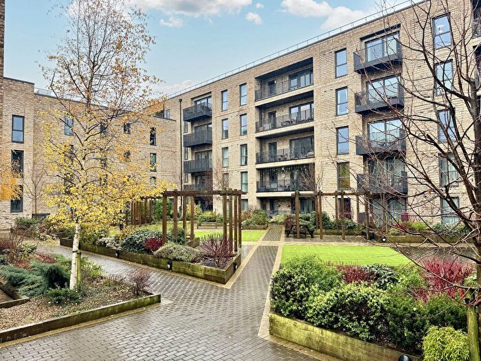 2 Bedroom Flat For Sale In Canal Street, Campbell Park, MK9