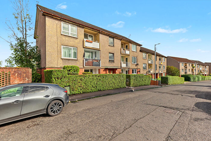 2 Bedroom Flat For Sale In / Balcarres Avenue, Kelvindale, Glasgow, G12