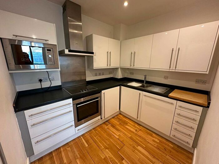 1 Bedroom Apartment To Rent In Unity Building, Rumford Place, L3