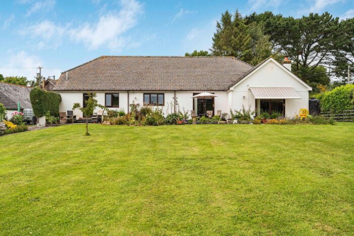 3 Bedroom Bungalow For Sale In Kernborough, Kingsbridge, TQ7
