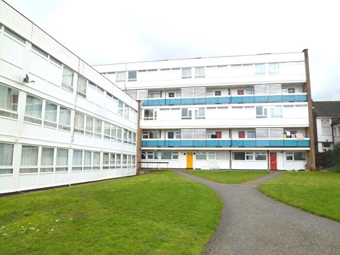2 Bedroom Maisonette To Rent In Parchmore Road, Thornton Heath, CR7
