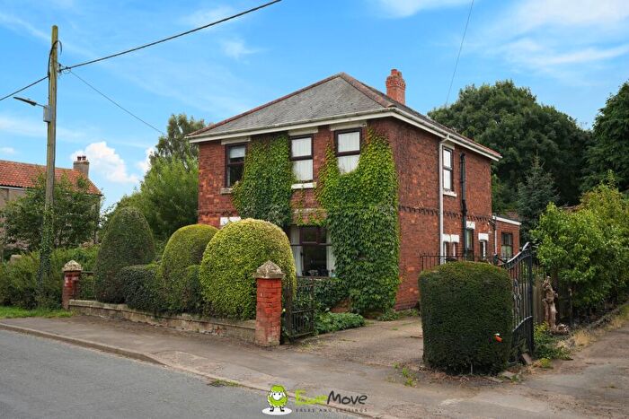 4 Bedroom Detached House For Sale In Coverdale King Edward Street, Belton, Doncaster, DN9