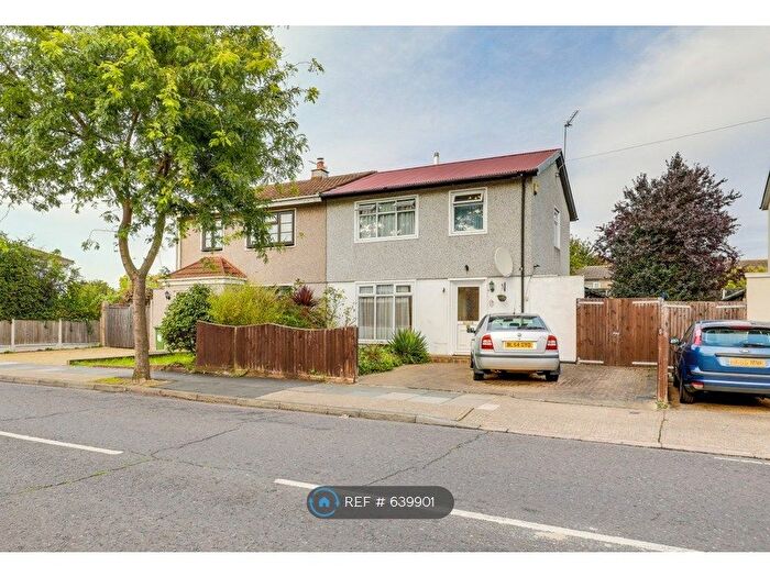 3 Bedroom Semi-Detached House To Rent In Albany Road, Hornchurch, RM12