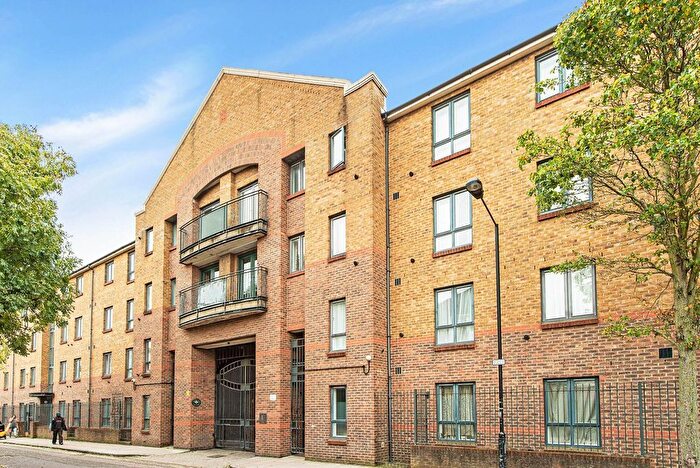2 Bedroom Flat To Rent In Durward Street, Whitechapel, London, E1