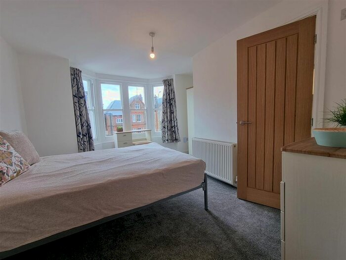 6 Bedroom Property To Rent In Room, Chesterton Road, Cambridge, CB4