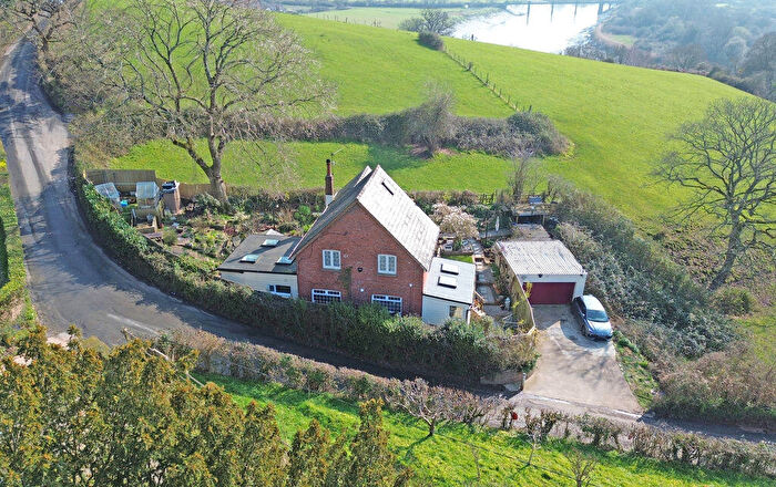 3 Bedroom Detached House For Sale In Renovated & Extended, Pillmawr Road, Newport, NP18