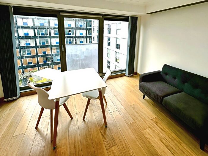 1 Bedroom Flat To Rent In Citispace South, Regent Street, Leeds, West Yorkshire, LS2