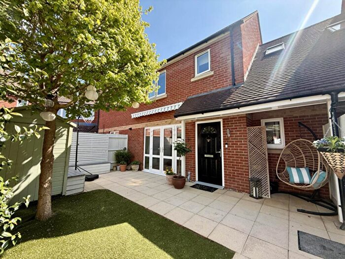 3 Bedroom Terraced House For Sale In Boshers Close, Cholsey, OX10