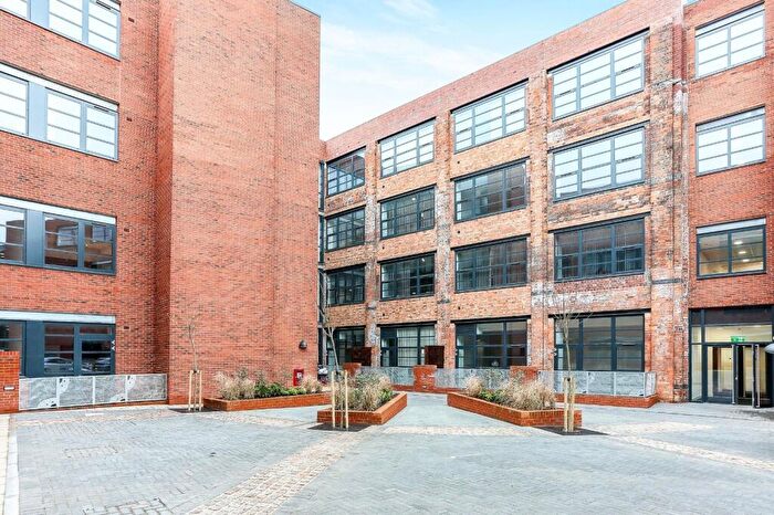 1 Bedroom Flat To Rent In Pope Street, Birmingham, West Midlands, B1