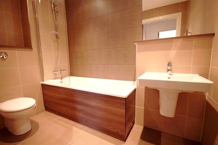 2 Bedroom Apartment To Rent In Riverside, Derwent Street Salford, M5