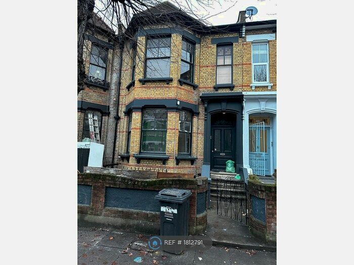 2 Bedroom Flat To Rent In Thistlewaite Road, London, E5