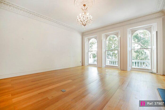 2 Bedroom Flat To Rent In Cornwall Gardens, London, SW7