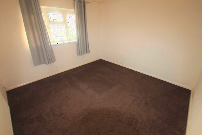 2 Bedroom Flat To Rent In Lichfield Road, Wolverhampton, WV11