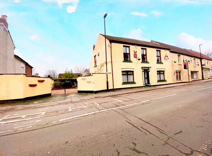 3 Bedroom House To Rent In High Street, Crowle, Scunthorpe, DN17