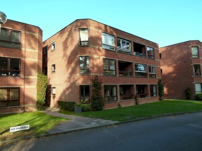 1 Bedroom Flat To Rent In Springfield Court, Bishops Stortford, Herts CM23