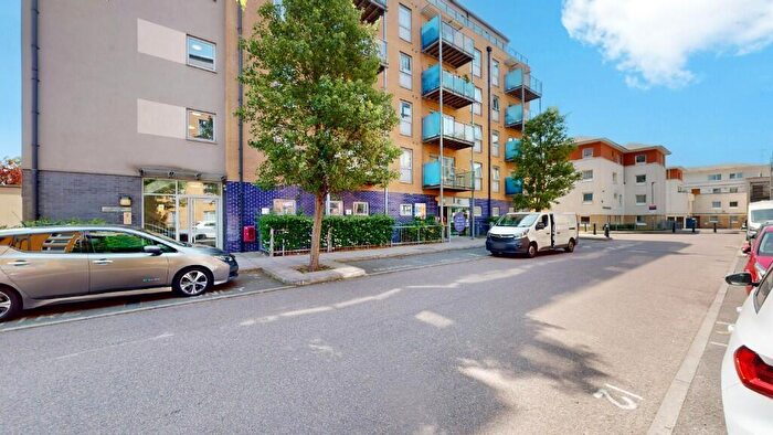 2 Bedroom Apartment To Rent In Maha Building, Merchant Street, Bow, E3