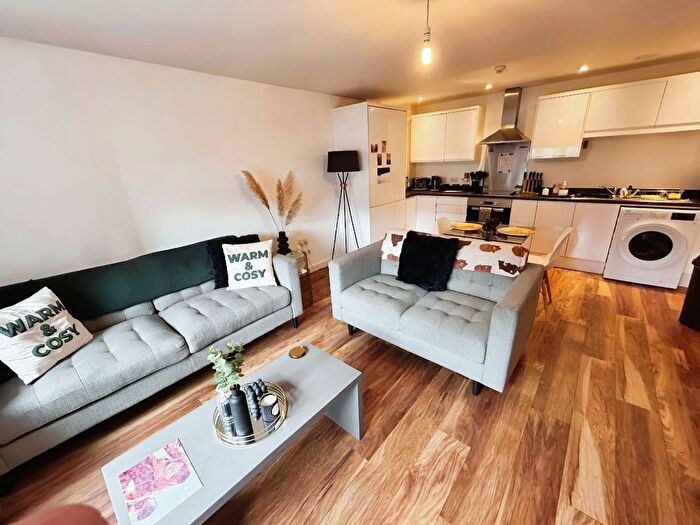 1 Bedroom Flat To Rent In Grove House, Skerton Road, Manchester, M16