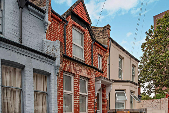 3 Bedroom Terraced House For Sale In Vicarage Park, London, SE18