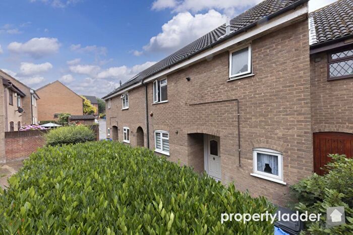 3 Bedroom Terraced House For Sale In Ives Road, NR6