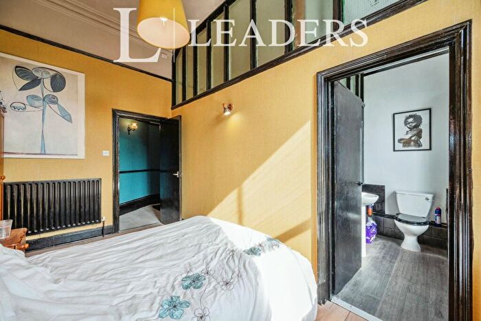 1 Bedroom Flat To Rent In Yarborough Road, Southsea, PO5