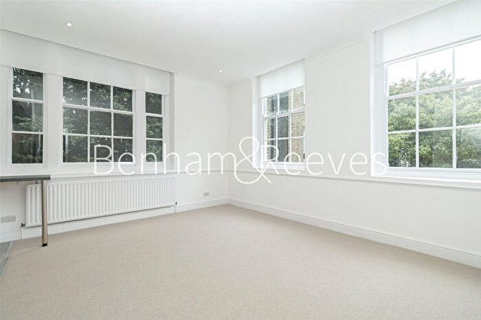 1 Bedroom Flat To Rent In Connaught Mews, London, SE18