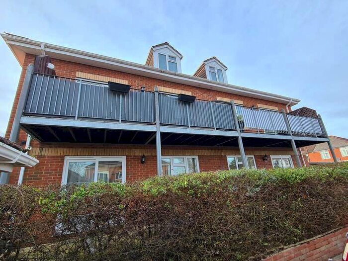 1 Bedroom Flat To Rent In Harrison Road, Swaythling, SO17