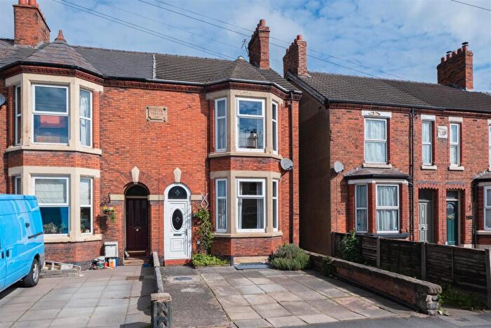 3 Bedroom Semi-Detached House For Sale In Manchester Road, Northwich, CW9