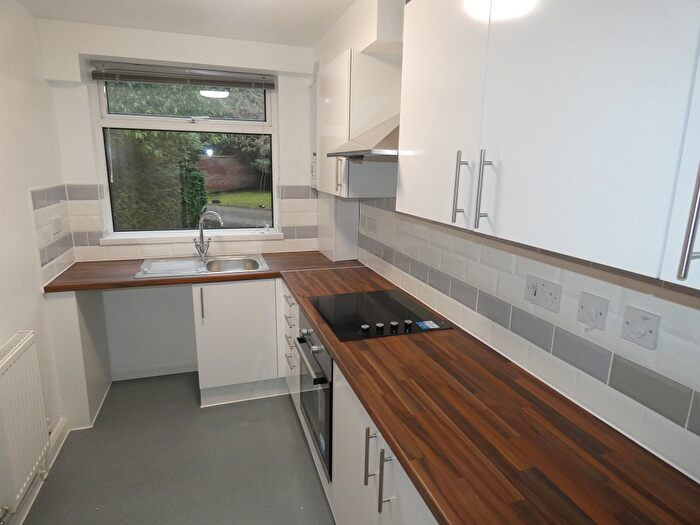 1 Bedroom Flat To Rent In Orchard, St Johns, GU21