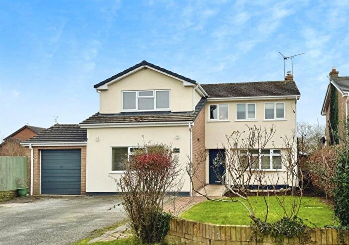 5 Bedroom Detached House For Sale In Station Road, Overton, LL13