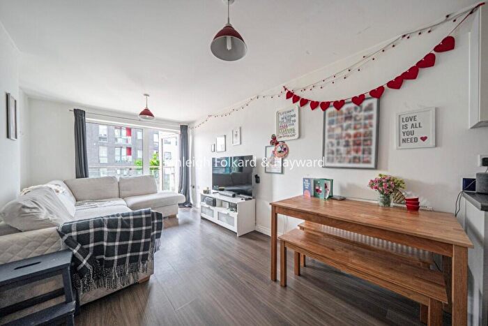 2 Bedroom Flat For Sale In Homesdale Road, Bromley, BR2