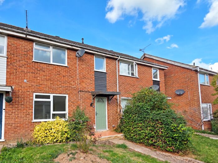 3 Bedroom Terraced House For Sale In Staplehurst, Kent, TN12