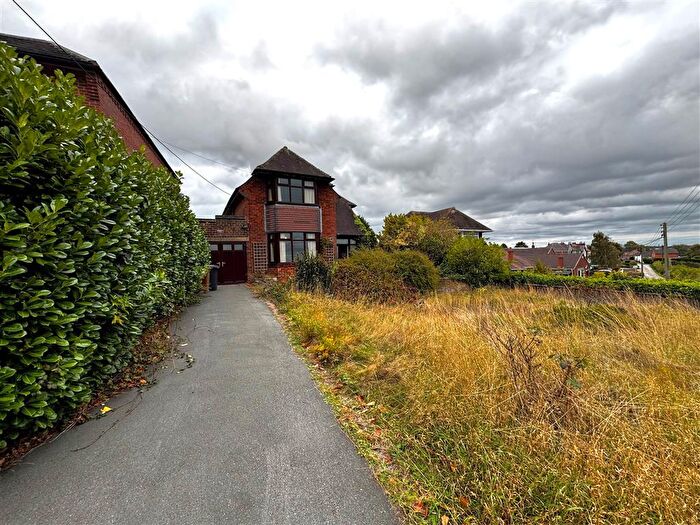 3 Bedroom Detached House For Sale In Sunnyside, Newhall, Swadlincote, DE11