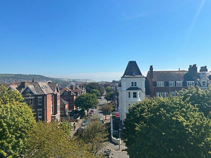 1 Bedroom Flat For Sale In Court Place, Castle Hill Avenue, Folkestone, CT20