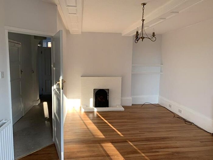 1 Bedroom Flat To Rent In Elms Gardens, Ruddington, Nottingham, NG11