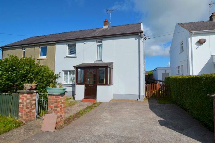 3 Bedroom Semi-Detached House For Sale In Robeston West, Milford Haven, SA73