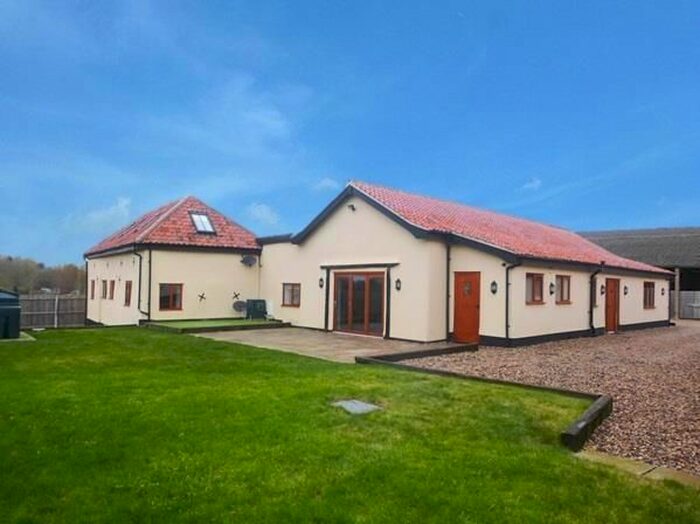 5 Bedroom Barn Conversion To Rent In East Church Street, Kenninghall, Norwich, NR16