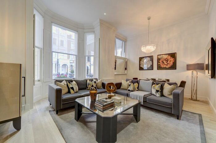 Studio To Rent In Lexham Gardens, London W8