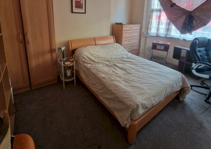 1 Bedroom End Of Terrace House To Rent In Caledonian Road, Brighton, BN2