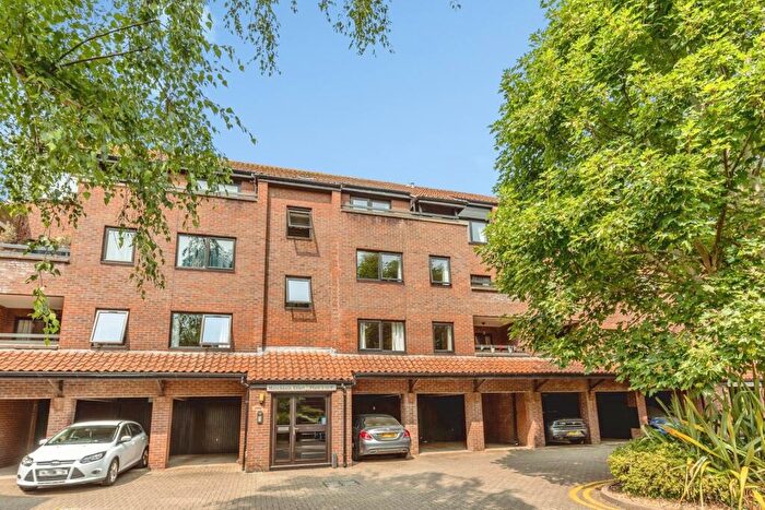 2 Bedroom Property For Sale In Rownham Mead, Bristol, BS8