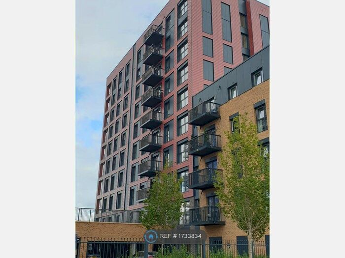 2 Bedroom Flat To Rent In Television House-Meridian Way, Southampton, SO14