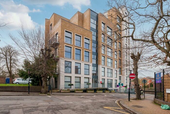 1 Bedroom Flat To Rent In The Waldrons, Croydon, CR0