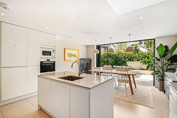 4 Bedroom Terraced House To Rent In Alkerden Road, London, W4